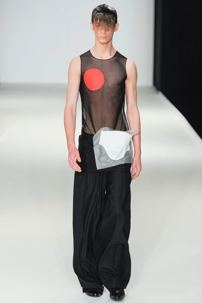 Look 5